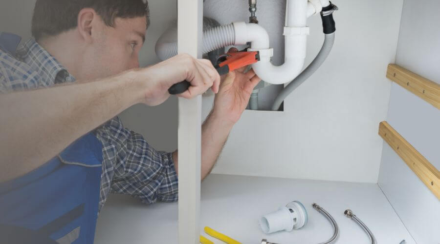 Local tankless water heater installation in Melvin, IA